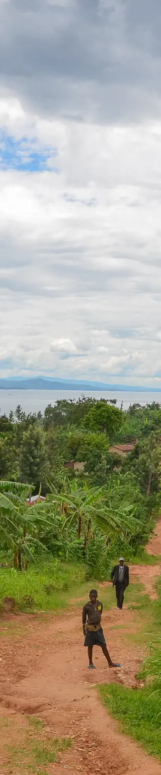 Bike auf abenteuerlichen Wegen um den Kivu-See